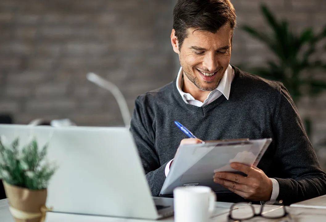 Operado pelo BNDES, o FGI oferece uma garantia para as instituições financeiras, o que facilita o acesso das empresas a taxas de juros mais baixas e condições de pagamento mais vantajosas. Operado pelo BNDES, o FGI oferece uma garantia para as instituições financeiras, o que facilita o acesso das empresas a taxas de juros mais baixas e condições de pagamento mais vantajosas.